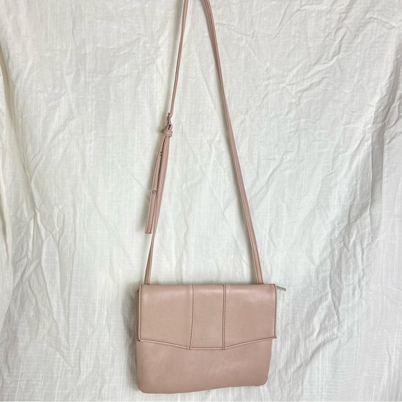 Matt & Nat VEGAN CROSSBODY BAG - light pink - Picture 2 of 15